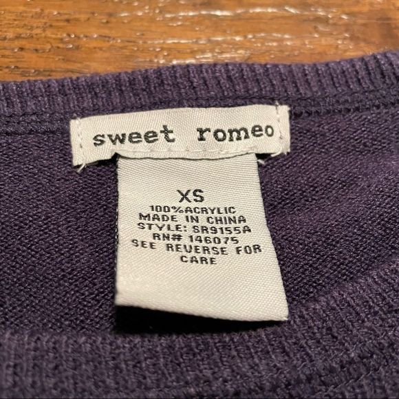 Sweet Romeo | Minimalist Purple Knit - Picture 3 of 9